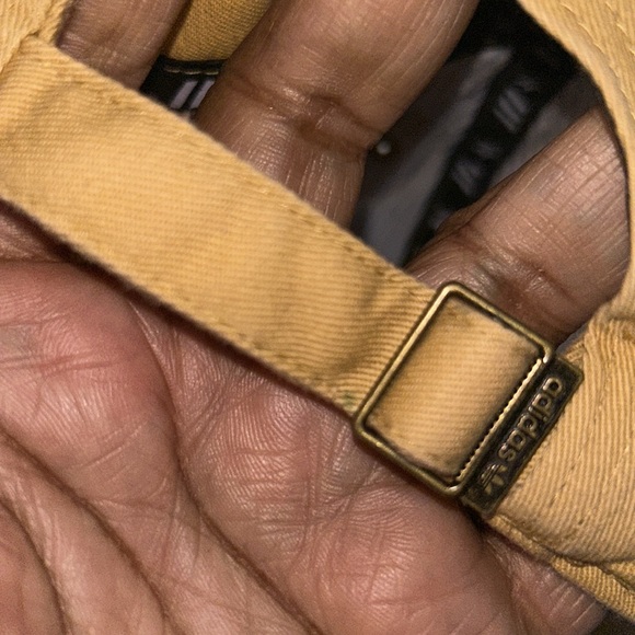 Adidas cap - Picture 4 of 10